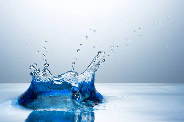 A víz a szép splash — Stock Fotó