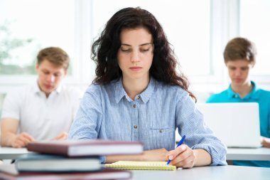 güzel kadın Üniversitesi Öğrenci portresi