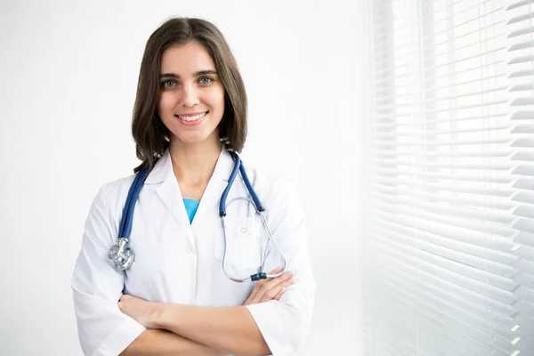 Portrait de femme médecin — Photo