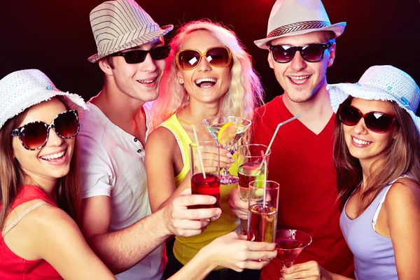 Happy Group Young Friends Touching Glases Each Other — Stock Photo, Image