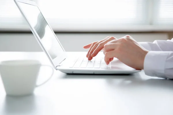 Closeup Businessman Typing Laptop Computer — Stock Photo, Image