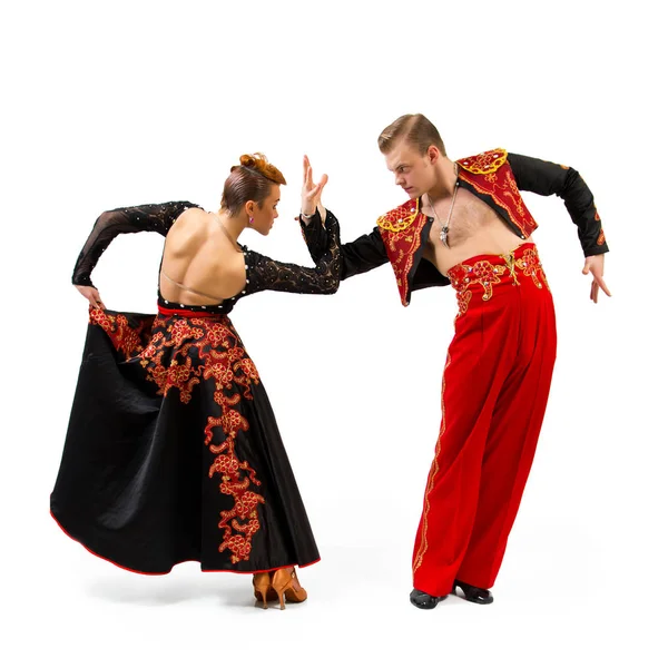 Bailarines en trajes nacionales — Foto de Stock