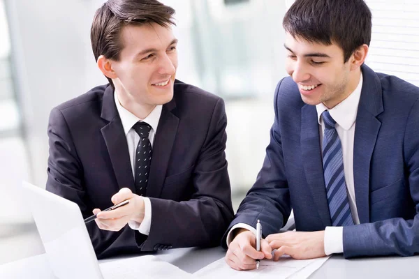 Two Business Men Working Together Laptop Office — Stock Photo, Image