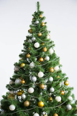 topları Noel ağacı üzerinde 