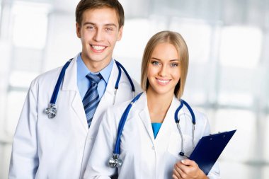 Onun meslektaşı ile kadın doktor