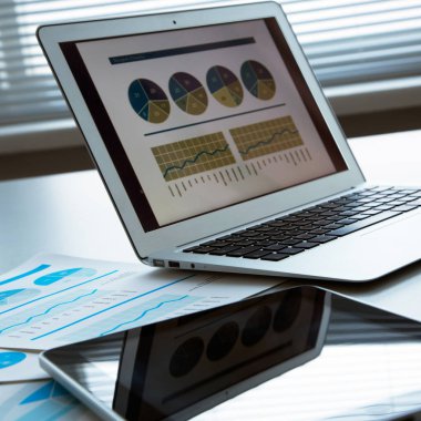 İşyeri iş adamları. 