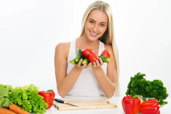 Femme aux légumes — Photo