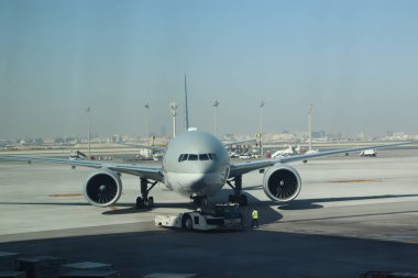 Uçak geri itme görüntüsü