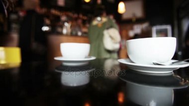 Kahve Dükkanı tablo ayrıntı arka plan müşteriler ile