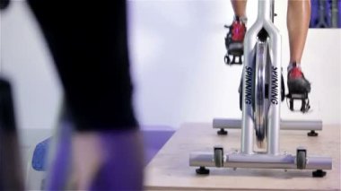 Sınıf iplik: egzersiz bisikleti pedal