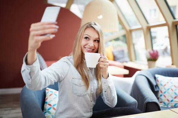 Selfie con café — Foto de Stock