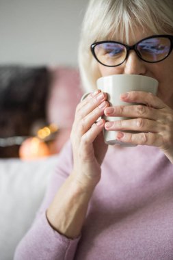 Üst düzey Bayan içme kahve dinlendirici gözlük