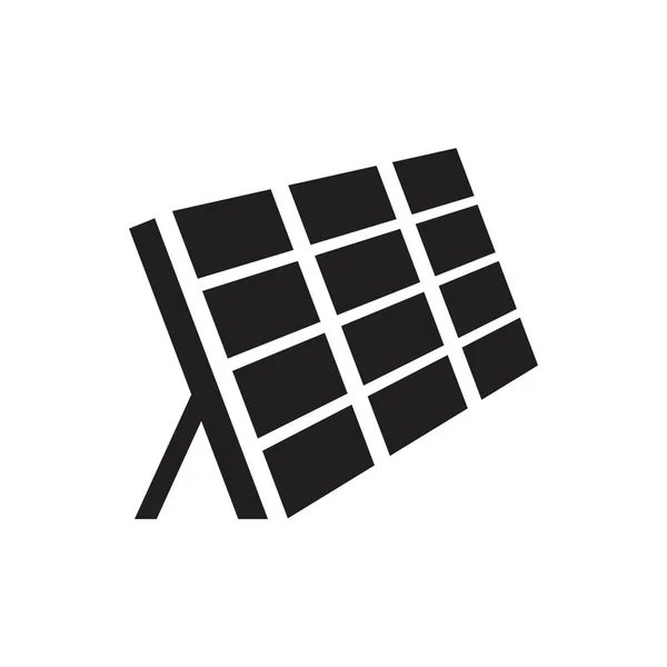 Tecnología de paneles solares, plantilla de icono en blanco y negro de color negro editable. Tecnología de paneles solares, símbolo de icono en blanco y negro Ilustración vectorial plana para diseño gráfico y web . — Vector de stock
