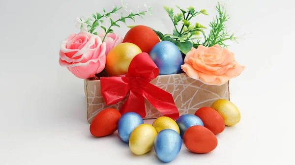 Huevos Pascua Grandes Tamaños Colores Brillantes Están Una Hermosa Caja — Foto de Stock