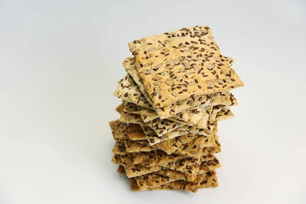 Nutrição Adequada Montanha Biscoitos Com Sementes Linho Cereais Fundo Branco — Fotografia de Stock