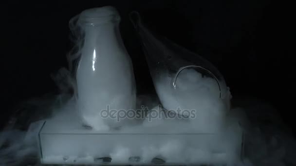 Abstrato Fumaça Branca Gelo Seco Fundo Escuro — Vídeo de Stock