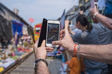 Chonburi Tayland: 22,2017 nakliye konteyner ve sondaj teçhizat ile Koh Loy denizde Mart