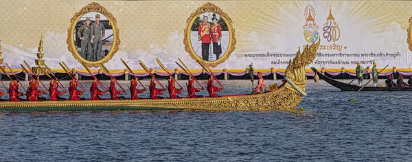 Teljes ruha próbája a Royal Barge Procession Anantanakkharat — Stock Fotó