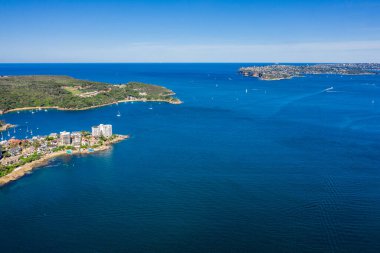 Sydney, Avustralya 'daki ünlü Smedley' s Point 'te hava manzarası. Sydney Harbourside 'ın banliyösüne yukarıdan bak. Sydney North Harbour, North Head ve Smedley 's Point' te hava manzarası.