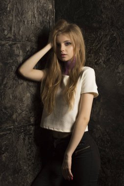 Genç harika model parlak makyaj ve glitter o ile portresi