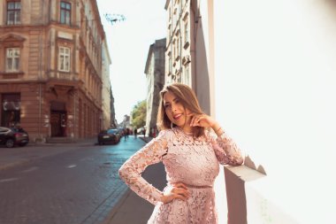 Harika tabaklanmış model stree vasıl şık adress poz