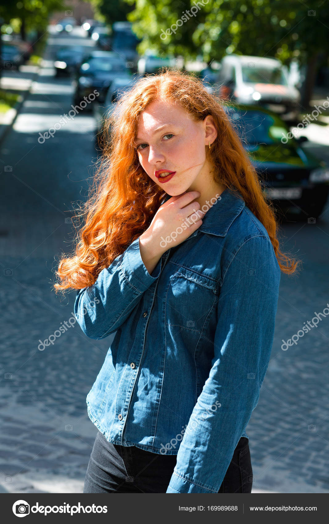 red hairy muff Sexy girls in t-shirts