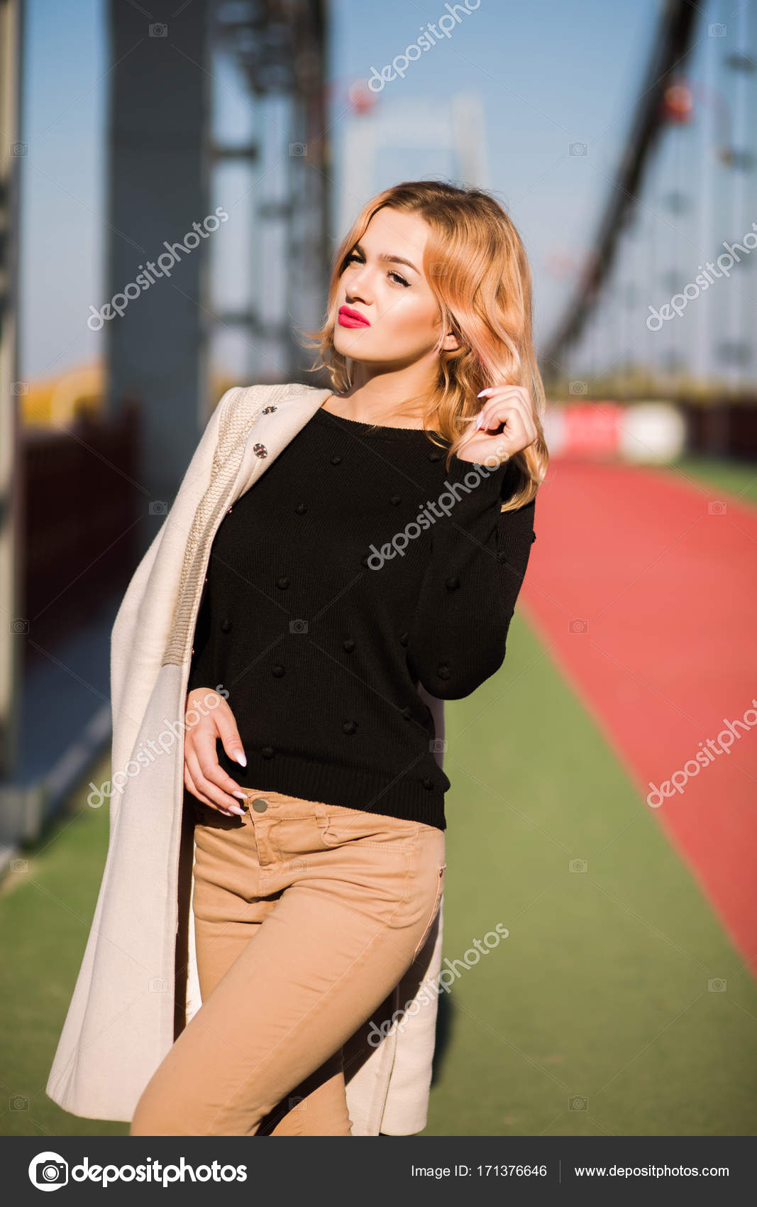 filmi-o-glamurnih-blondinkah