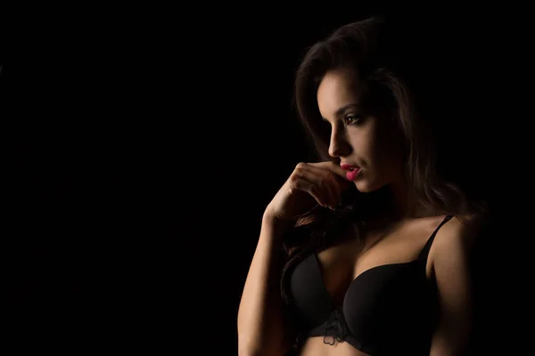 Baştan çıkarıcı model parlak makyaj n ile poz ile portre çekim