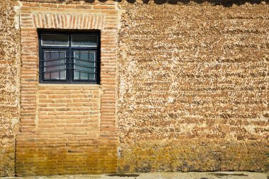 Eski tuğla duvar