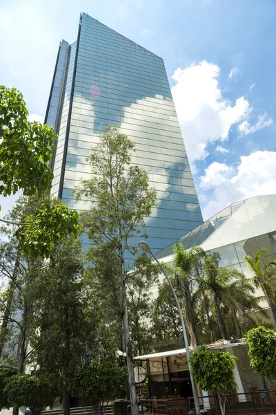 Meksika birkaç yüksek binalar