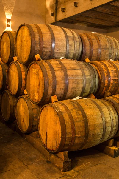 Wine barrels  stacked — Stock Photo, Image