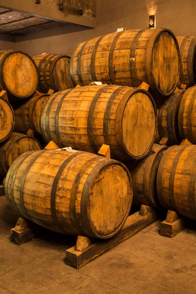 Wine barrels  stacked — Stock Photo, Image