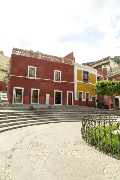 Guanajuato, Meksika. Eskilerin sokak manzarası. — Stok fotoğraf