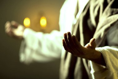 Sahne, İsa Mesih 'in son akşam yemeği boyunca havarileriyle dua ettiği sahne. 