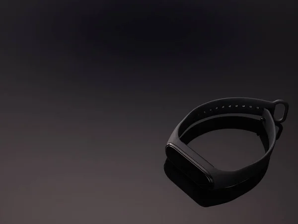 Zindelik Etkinliği İzleyicisi, Gri gradyan arka planda kalp atışı oranı siyah fitness akıllı bant