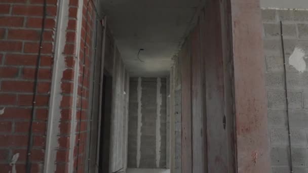 Plâtre sur le mur préparer 