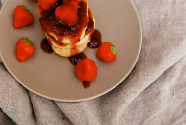 Masada nefis ev yapımı krepler var.