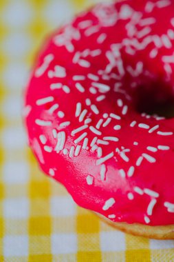 Lezzetli çörekler masada