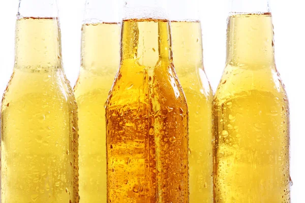 Flaschen Mit Kaltem Und Frischem Bier Nahsicht — Stockfoto