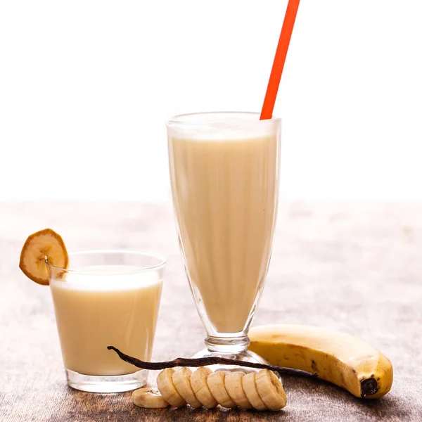 Вкусный Банановый Молочный Коктейль Столе — стоковое фото