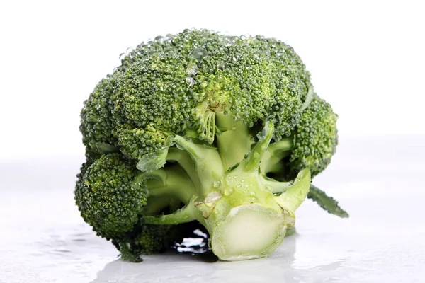 Broccoli Färsk Och Våt — Stockfoto
