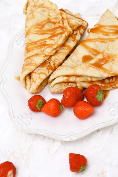 Deliciosos Panqueques Caseros Sobre Mesa — Foto de Stock