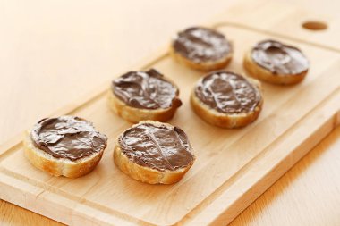 Yiyecekler. Çikolatalı, tatlı sandviç.