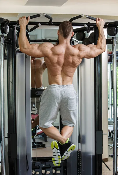 Fitness Bodybuilding Krachtige Man Tijdens Training — Stockfoto