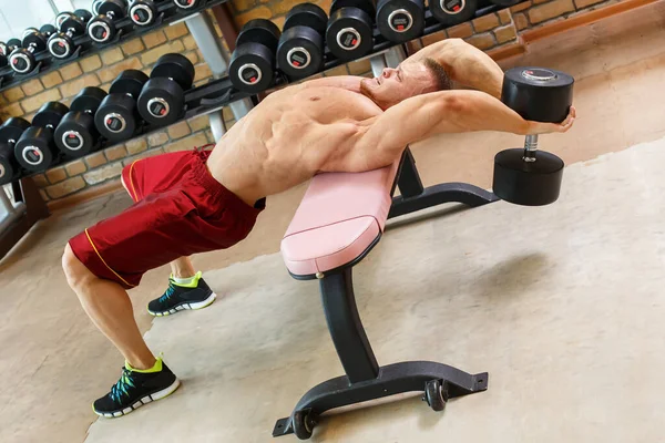 Fitness Musculación Hombre Poderoso Durante Entrenamiento —  Fotos de Stock