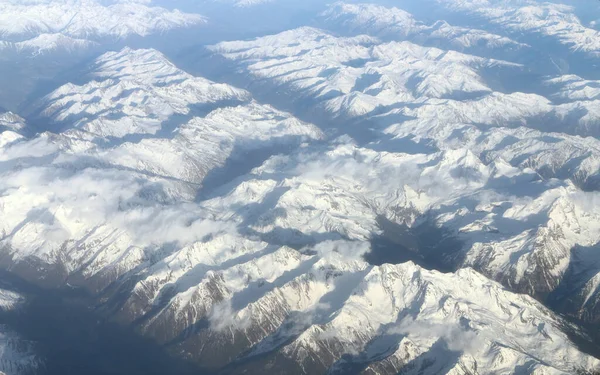 Luchtfoto Bergen Vanuit Het Vliegtuig — Stockfoto