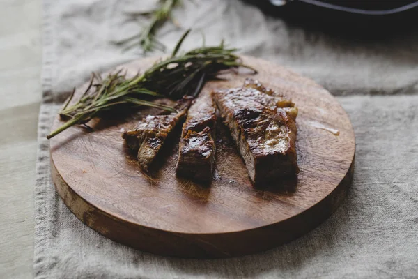 Comida Filete Parrilla Tablero —  Fotos de Stock