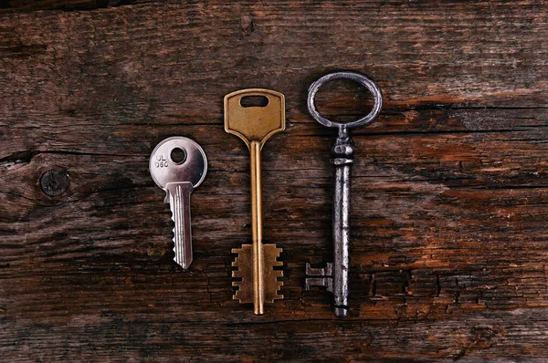 Old Rustic Keys Table — Stock Photo, Image