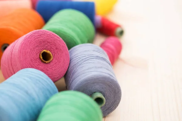 Tailoring Many Colorful Threads Table — Stock Photo, Image