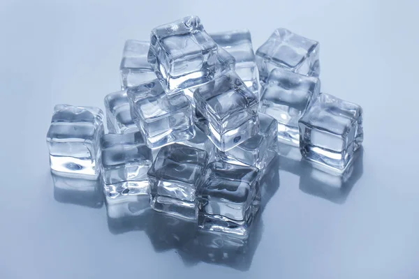 Cold Frozen Ice Cubes Table — Stock Photo, Image